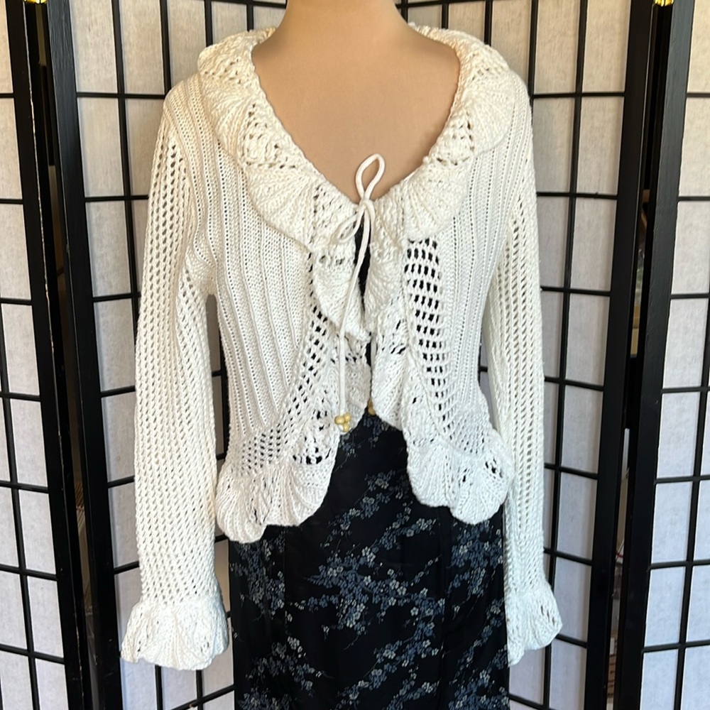 Great American Sweater with Ruffles and Open Stitch Work in Ivory (Junior) XL